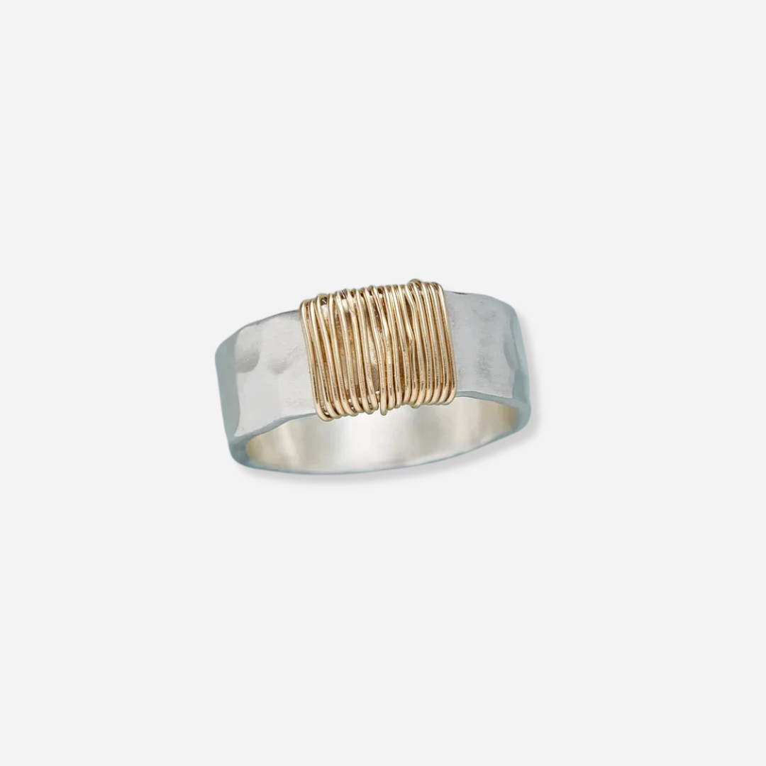 Zoë Vintage Gold-Coloured Wire Ring