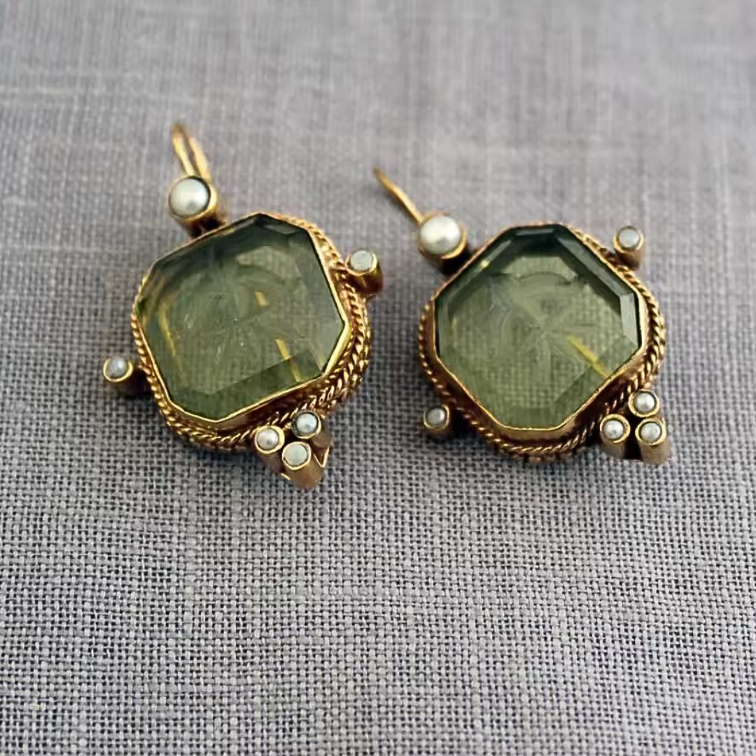 Maeble Vintage Earrings with Green Stone and Pearl