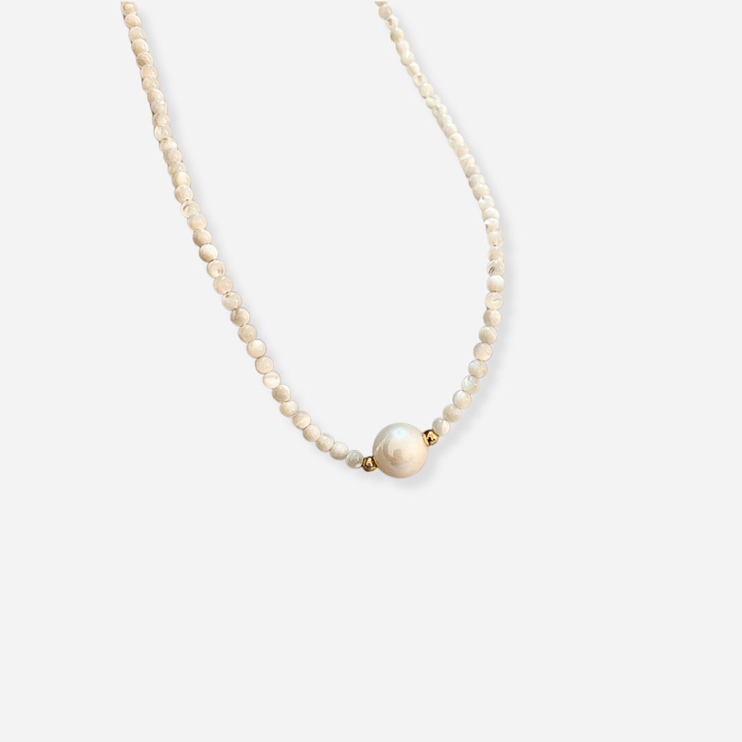 Diora Elegant Pearl Necklace