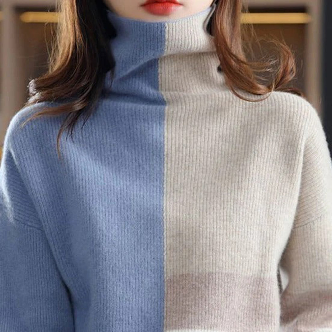 Joanna - Light Turtleneck