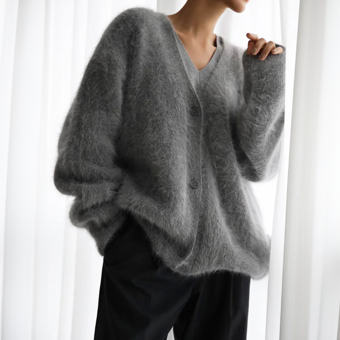 Hailey - Cozy Cardigan