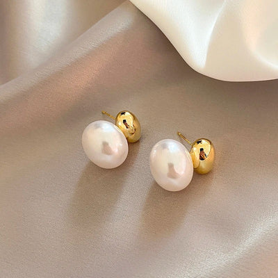 Aeri Vintage Pearl Earrings